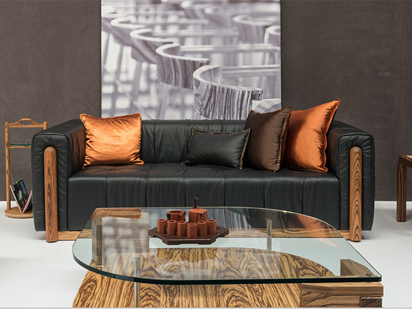 烏金木_牛皮黑色沙發（三人）<br>尺寸：2320 x 1100 x 680 mm <br>AF-S-017