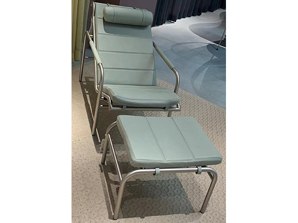 意大利椅子<br>躺椅 57 x 109 x H82<br> 腳凳 55 x 45 x H35<br> SOC 002