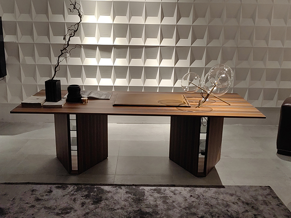 意大利大班書桌<br>230 x 93,5 x 74h cm <br> SOT 003