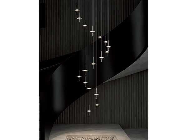 18  吊 燈<br>燈盆直徑 800mm <br>87 W  ( 18 - light )<br>SP 002