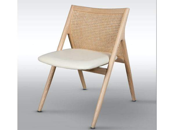 白蠟木餐椅, 舒適 舒服 舒暢(4 張起訂購)<BR> 550 x 555 x 770mm<BR>SPL  016