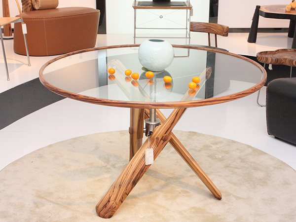 烏金木_玻璃_不銹鋼_飛翔桌_可升降<br>直徑：1420 x 740 mm  <br>AF-T-011