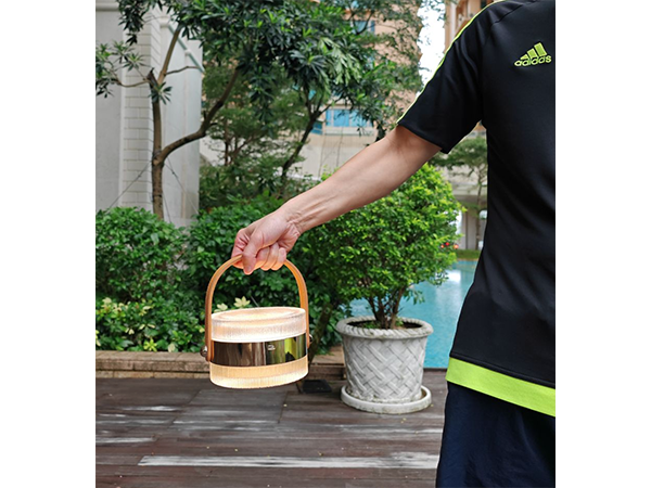 户內户外便攜燈<br>直徑 160 x 100mm <br>SP 003