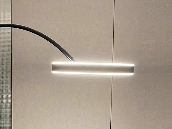 落地燈 金屬<BR>L1750 x H2200 燈罩直徑400 <Br>  CM - L - 018落地燈 金屬