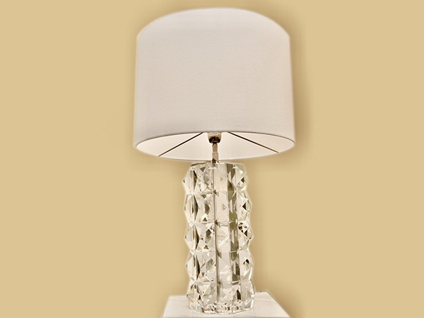 布藝 + 雕刻面水晶 + 金屬<BR>360 x H570<BR> CM - L - 022